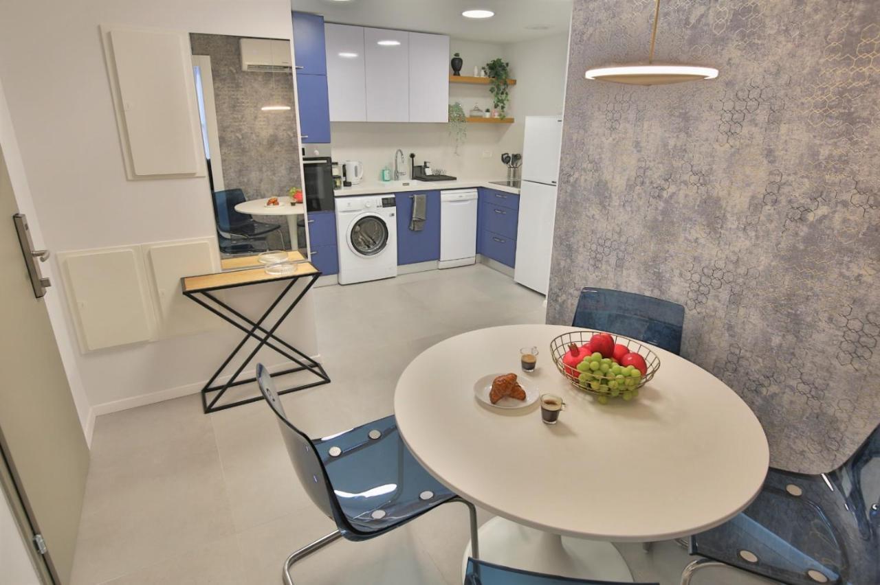 Cozy And Stylish 1-Bedroom Apartment Netanja Buitenkant foto