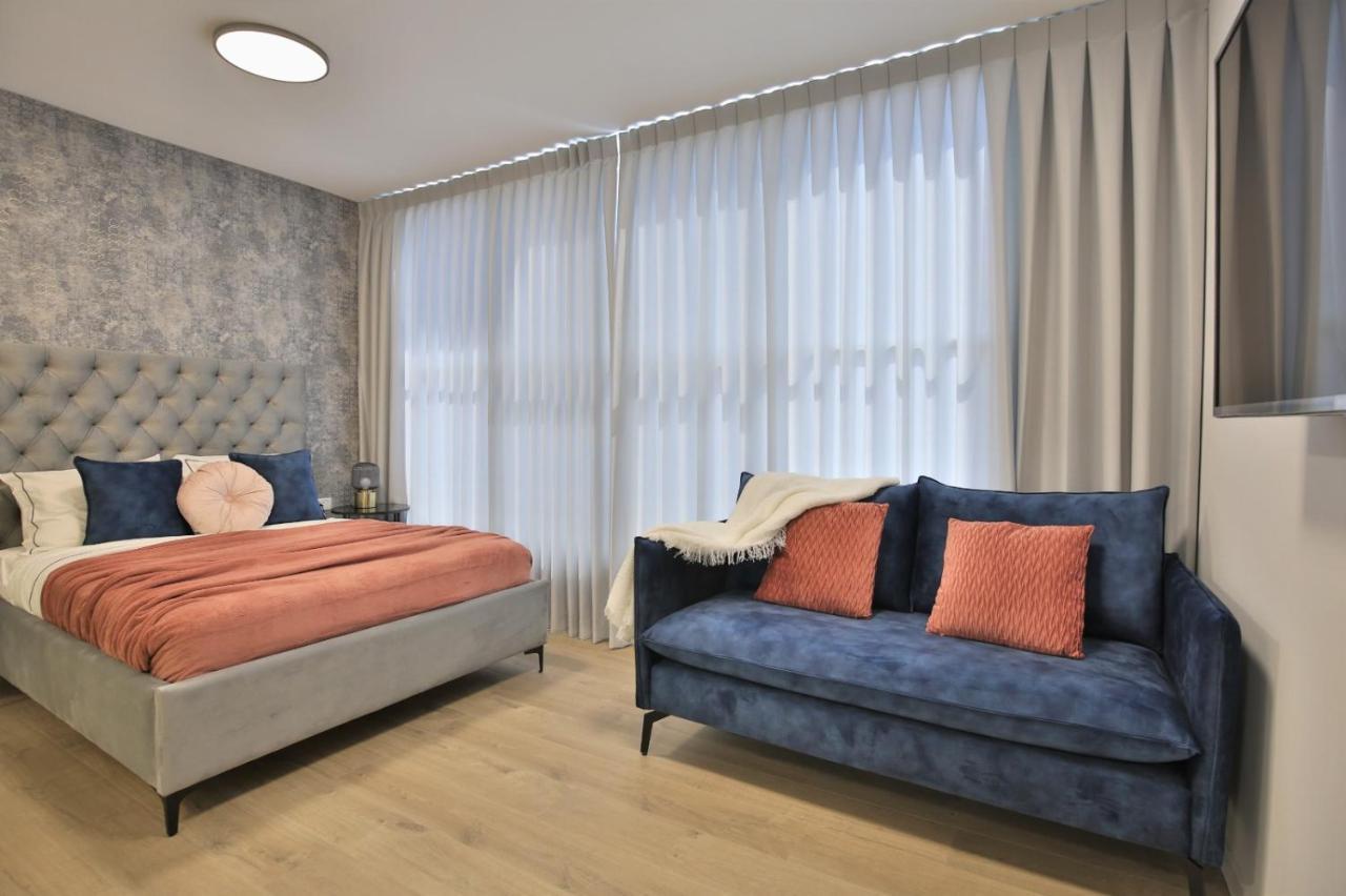 Cozy And Stylish 1-Bedroom Apartment Netanja Buitenkant foto